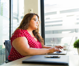 Zaskakujące działania niepożądane leków na odchudzanie. AI wykryła je analizując 400 tys. postów pacjentów