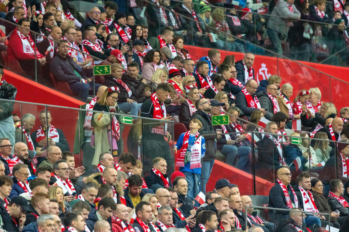 Tłumy na PGE Narodowym w Warszawie! Tak kibicowaliście podczas meczu Polska - Holandia