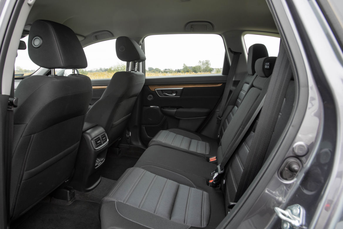 Subaru Forester e-BOXER vs Honda CR-V Hybrid