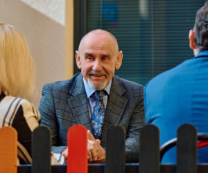 Na Wspólnej, odcinek 4274: Sąsiedzi zbuntują się przeciw Bożydarowi. Jego inwestycja wywoła prawdziwą burzę - ZDJĘCIA