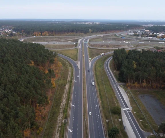 Aż 200 km nowych dróg  jeszcze w 2025 roku. Tu pojedziemy szybciej