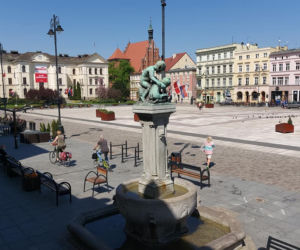 Bydgoszcz: Trwają ostatenie przygotowania do otwarcia ogródków letnich! Wiemy, gdzie będzie można usiąść i zjeść [ZDJĘCIA] 