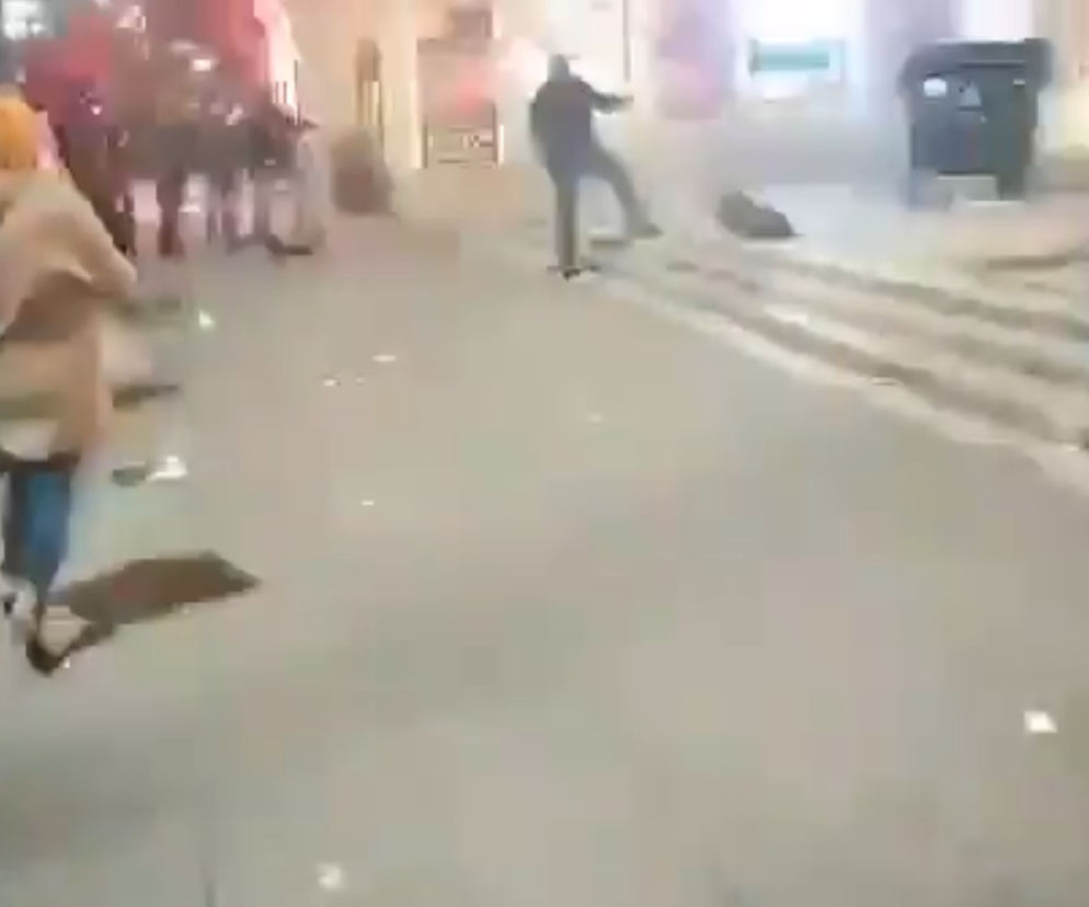 Kibole na Strajku kobiet w Warszawie