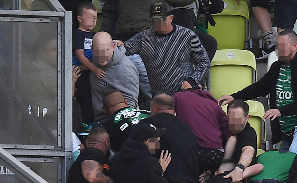 Lechia - Akademija! Wojna kiboli na trybunach. Krwawa jatka