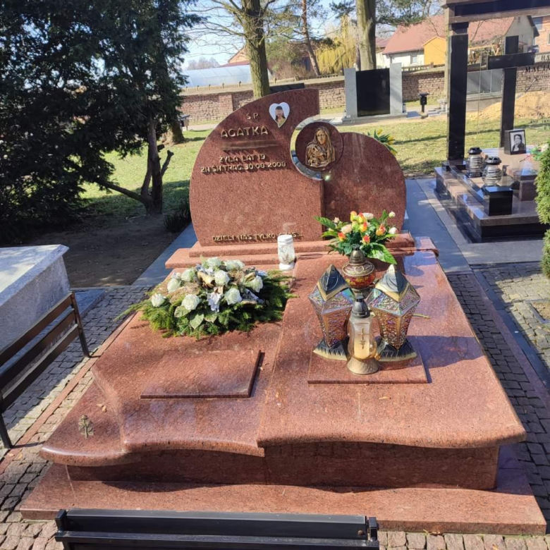 Z zemsty i zazdrości wbił bagnet w głowę Agaty. Krwawy mord w Łódzkiem