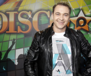 Zaczynał od rocka, dziś jest królem disco polo. Tak przez lata zmieniał się Radek Liszewski