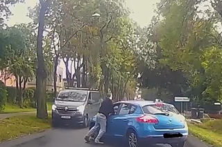 Wszystko nagrała kamera. Po tym, co zrobił kierowca, usłyszał dwa zarzuty