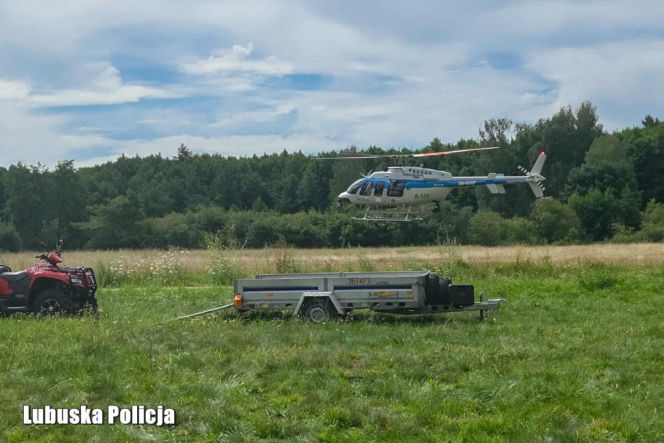 Trwa dramatyczna walka z czasem! Policja i strażacy szukają 76-letniego Janusza