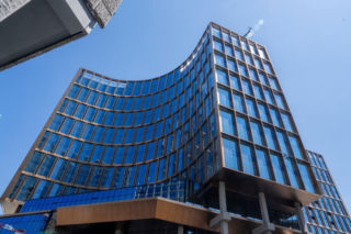 Sześć osób zginęło w pożarze biurowca w centrum Brukseli
