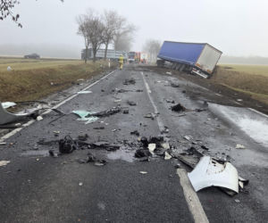 Tragedia na DK 15 niedaleko Inwrocławia! Kierowca osobówki zginął na miejscu [ZDJĘCIA]