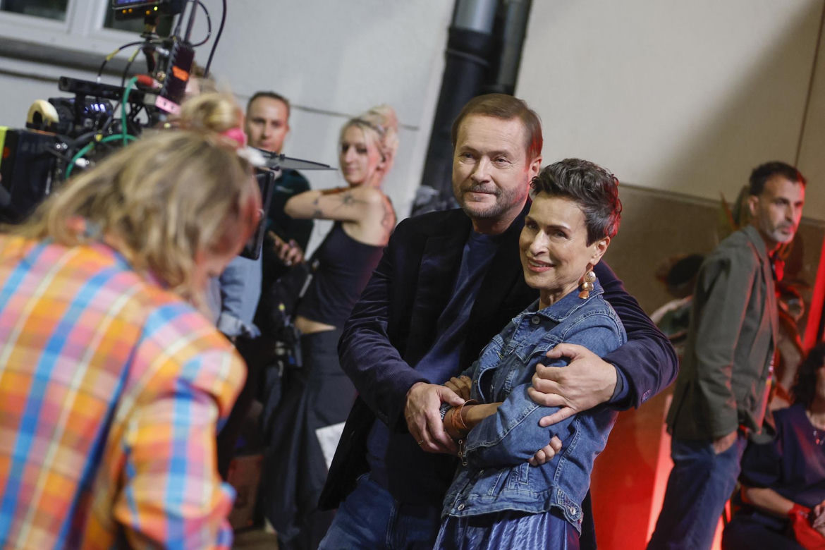"Właśnie, że tak!": Danuta Stenka, Agnieszka Żulewska, Artur Żmijewski na planie filmu