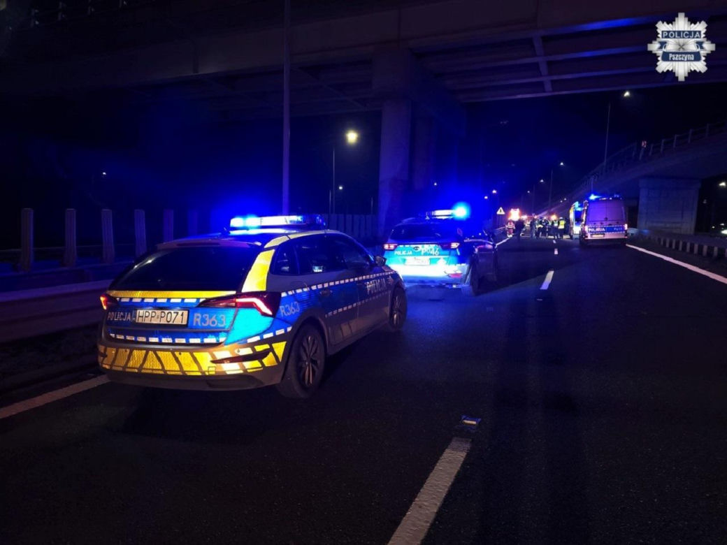 Dantejskie sceny na DK1. W kraksie brało udział 9 pojazdów. Zaczęło się od kierowcy bmw