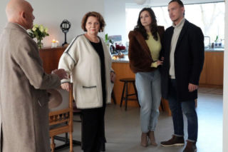 Barwy szczęścia odc. 3360. Józefina Rawiczowa (Elżbieta Jarosik), Tolek Koszyk (Marek Siudym)