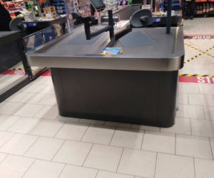ZAKAZ wychodzenia z domu! Polacy ruszyli do sklepów! [ZDJĘCIA]
