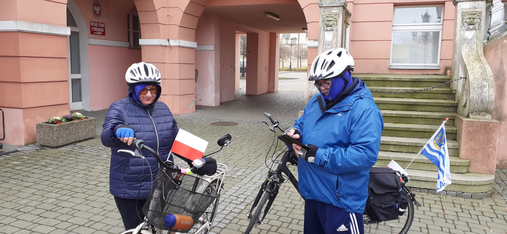 3 grupy świętowały 11 listopada na rowerach