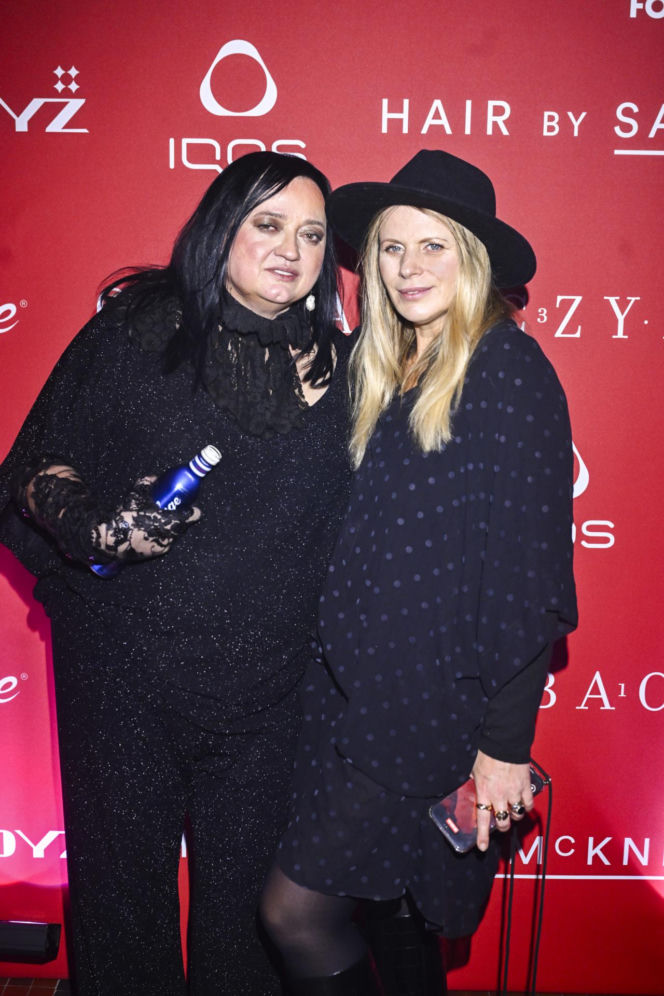 Książkiewicz pokazała majtki, Olejnik jak diwa i Grochowska w zbroi. Tłum gwiazd na pokazie Baczyńskiej