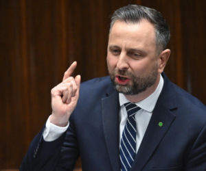 Sikroski bez hamulców do Macierewicza: Antek świrze!