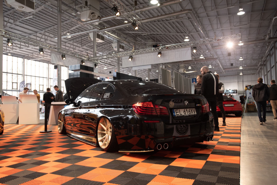 Auta po tuningu na targach Poznań Motor Show 2019