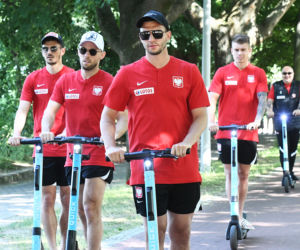 Kibice drżą o występ Jana Bednarka w Polska - Szwecja! Paulo Sousa nie chciałby, by to wyszło na jaw [ZDJĘCIA]