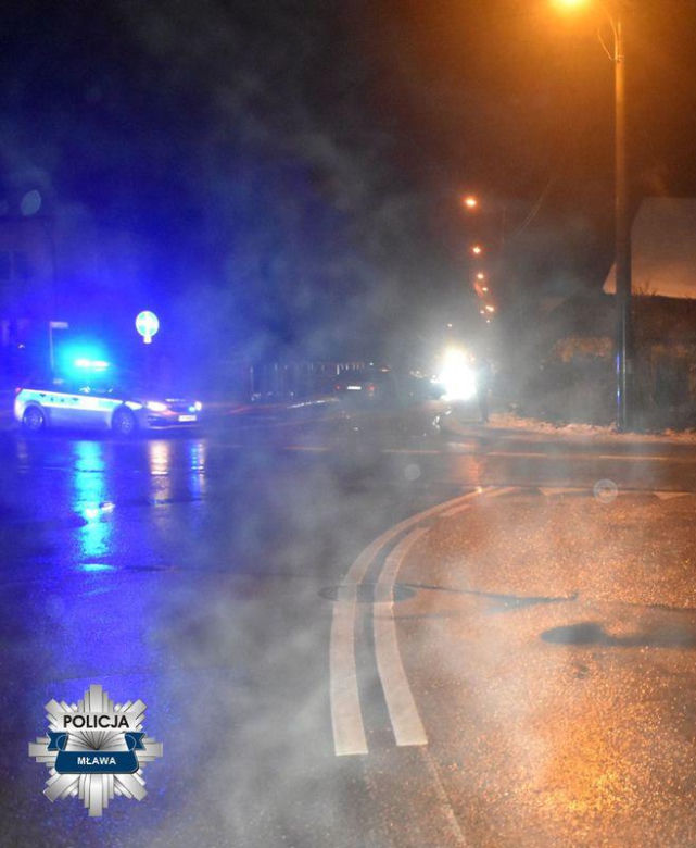 Mława. Pijany roztrzaskał skodę i uciekł z miejsca wypadku zostawiając rannych. Schował się na balkonie