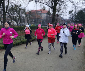 Grudziądzanki celebrowały swoje święto w biegu.  Ponad 400 pań imprezowało w Parku Miejskim