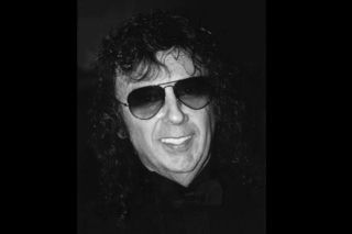 Stworzył potężną 'Ścianę Dźwięku' dla muzyki rockowej. Phil Spector był geniuszem, który skończył jako morderca