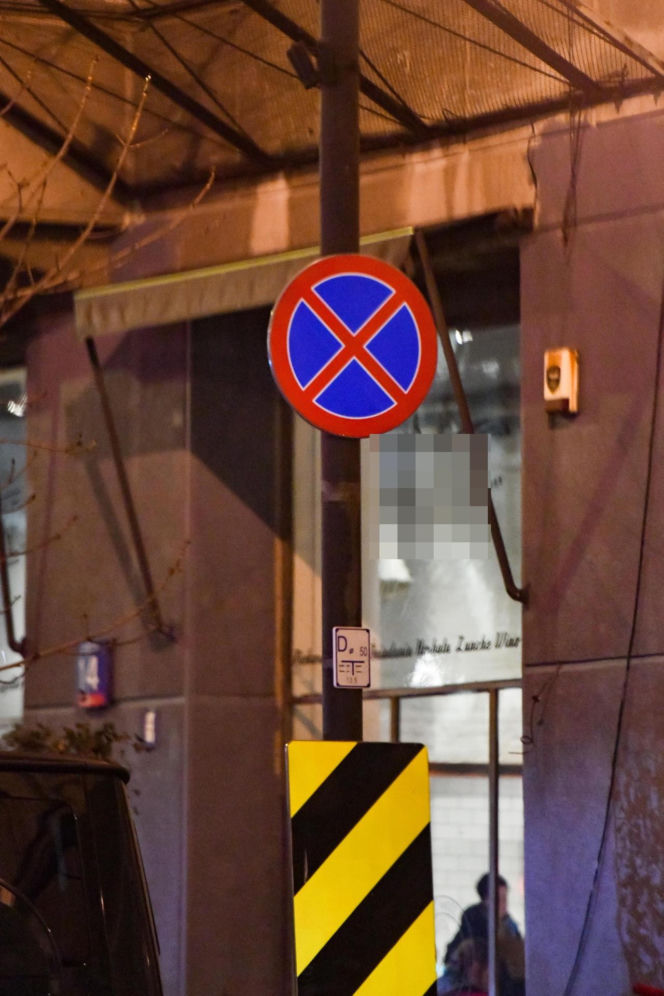 Anna Lewandowska parkuje na zakazie