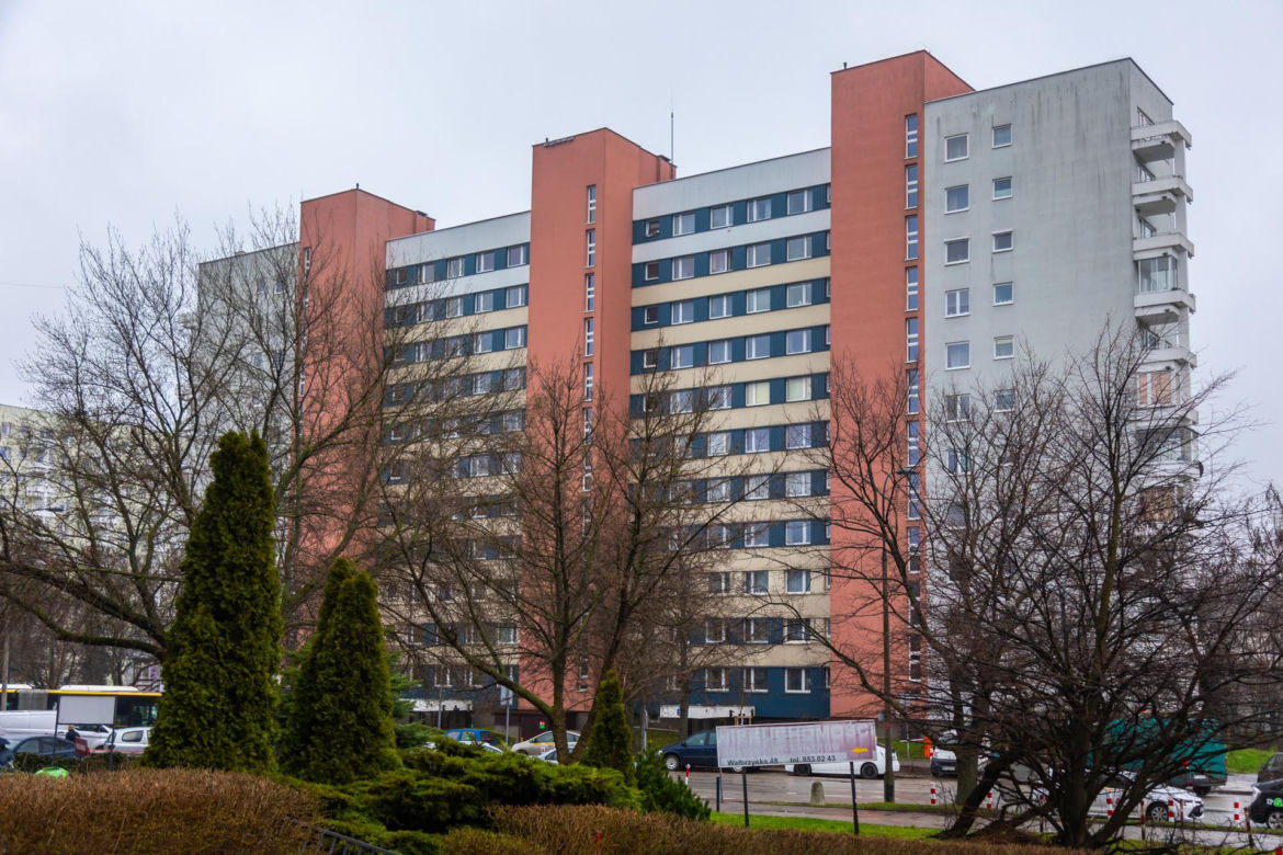 Pasteloza na warszawskich blokach - zobacz zdjęcia jaskrawych przykładów