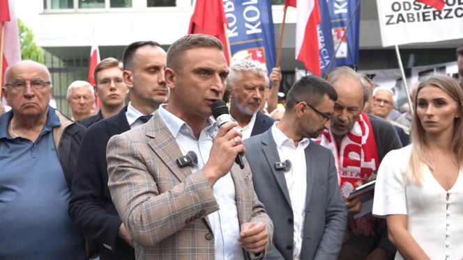 Manifestacja ROG w Warszawie. Żądali reparacji