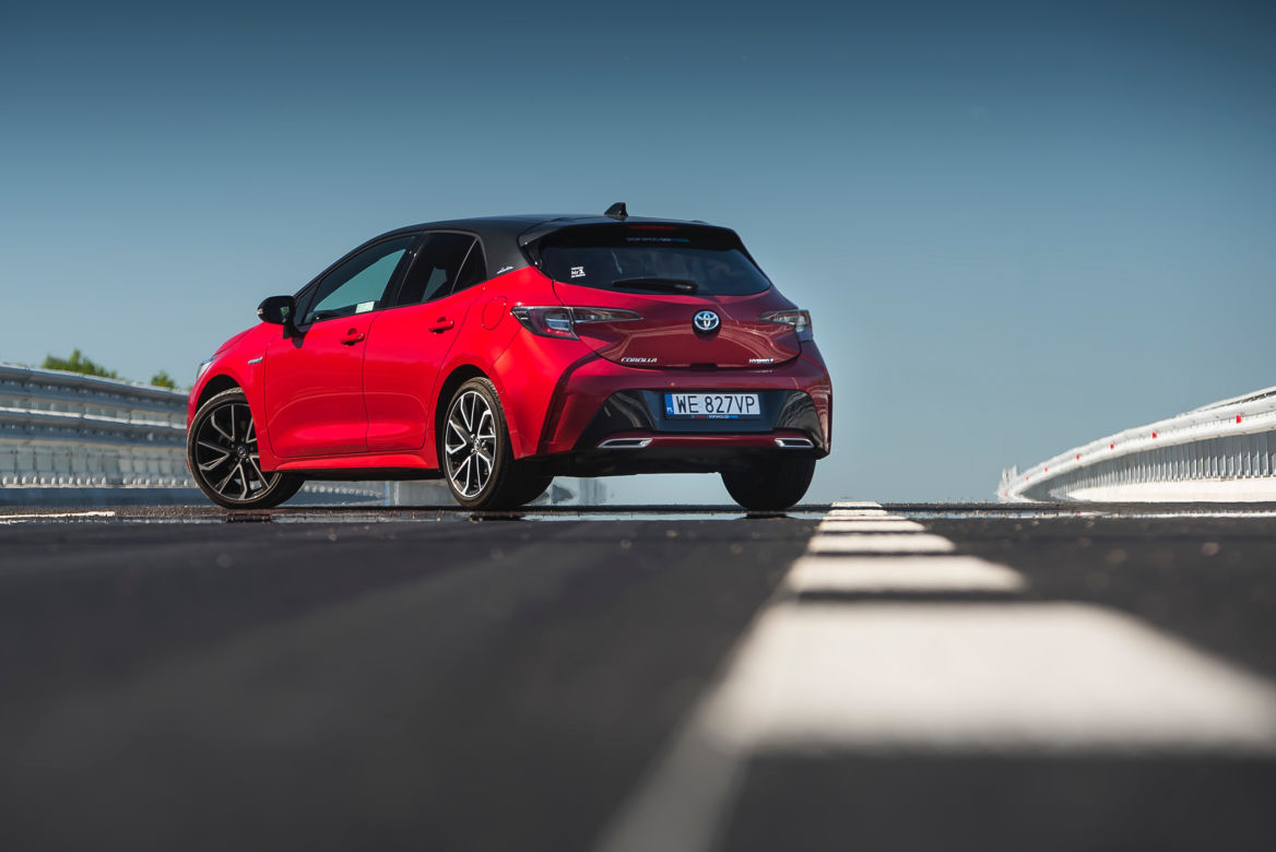 Toyota Corolla Hatchback 2.0 Hybrid 180 KM e-CVT Selection