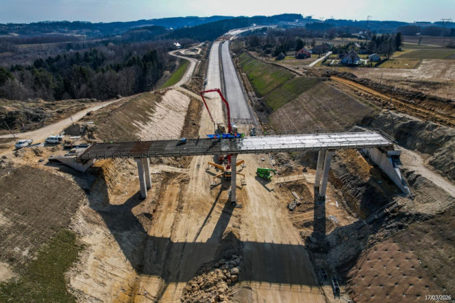 Najwyższa estakada w Polsce powstaje na S19 Babica Jawornik. Na plac budowy prowadzą serpentyny