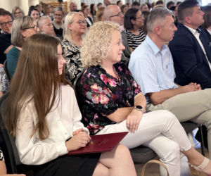 Młode talenty ze Starachowic nagrodzone. Prezydent Marek Materek wręczył stypendia za wybitne wyniki