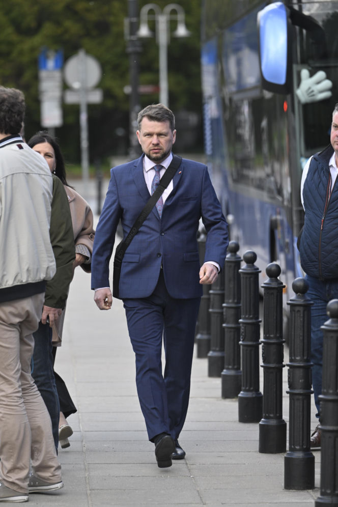 Politycy PiS jadą na wyjazdowe posiedzenie klubu