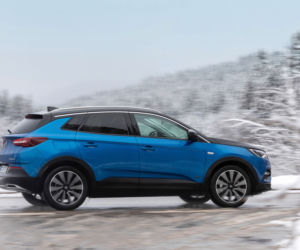 Opel Grandland X Hybrid4 1.6 Turbo A8 300 KM AWD