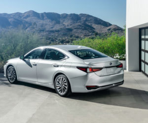 Lexus ES 300h (lifting 2021)