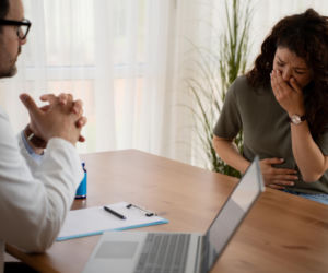Rak nie czeka na starość. Niepokojące dane o zachorowaniach wśród młodych dorosłych