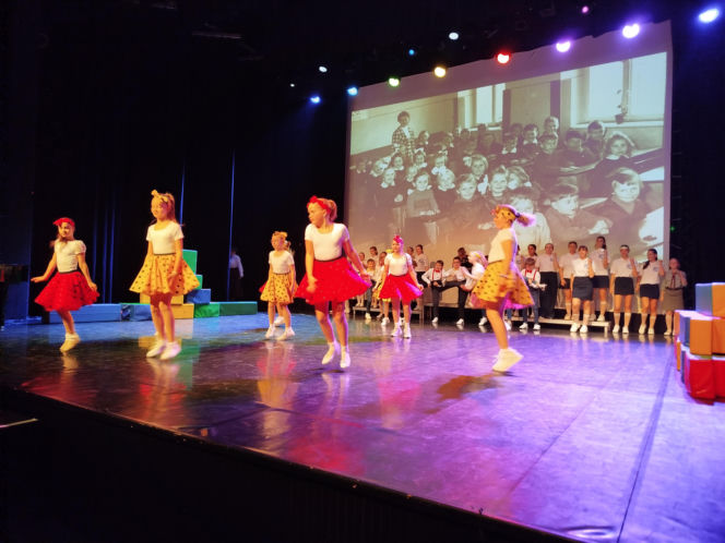 Siedlecka „Szóstka” uczciła potrójny jubileusz. Występy przygotowali także uczniowie