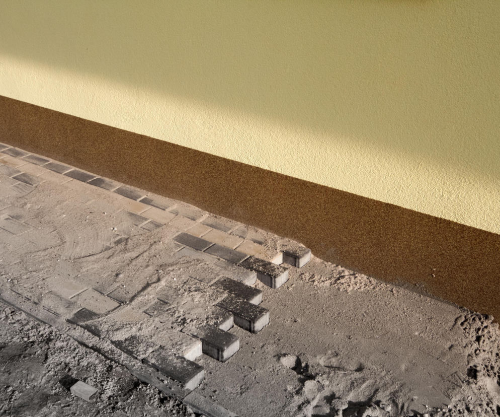 Betonowa kostka brukowa – jak wykorzystać ją ponownie?