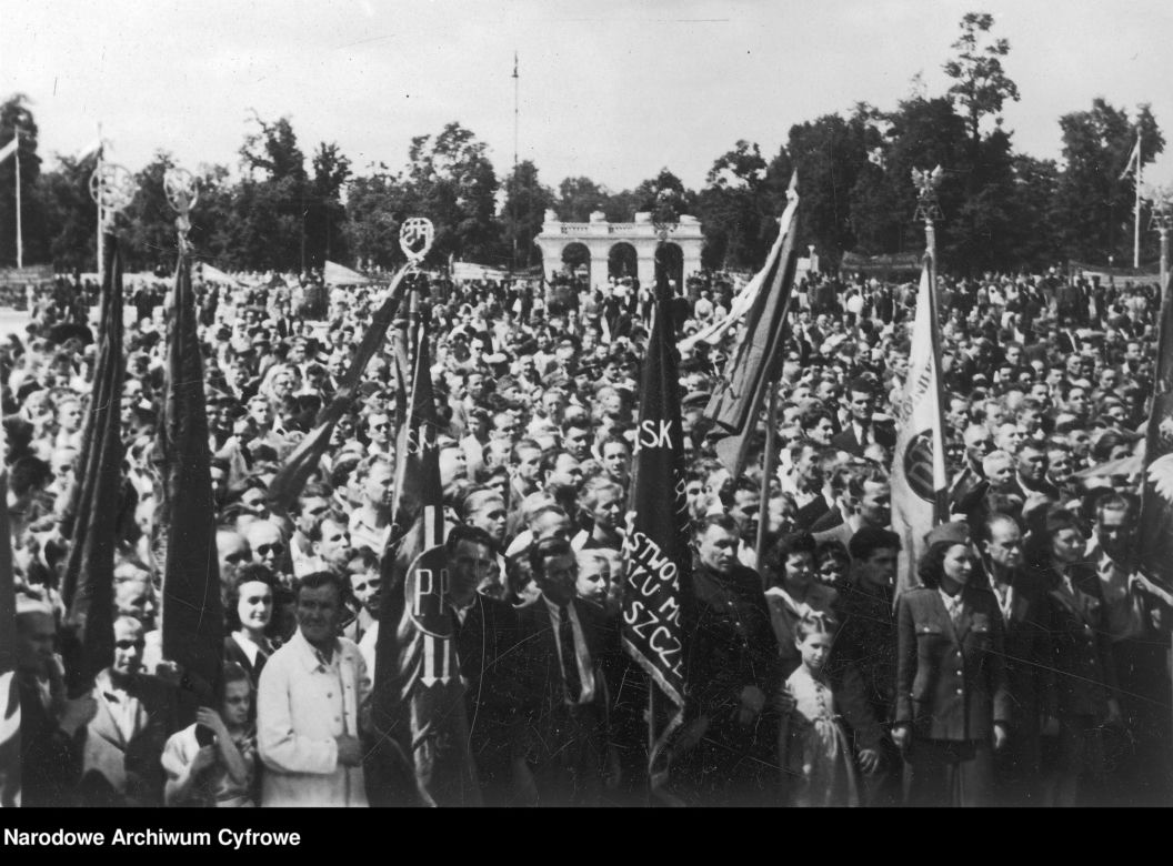 Ogłoszenie manifestu PKWN 22 lipca 1944 uznaje się za historyczny początek PRL. Co zapowiadał lipcowy manifest?