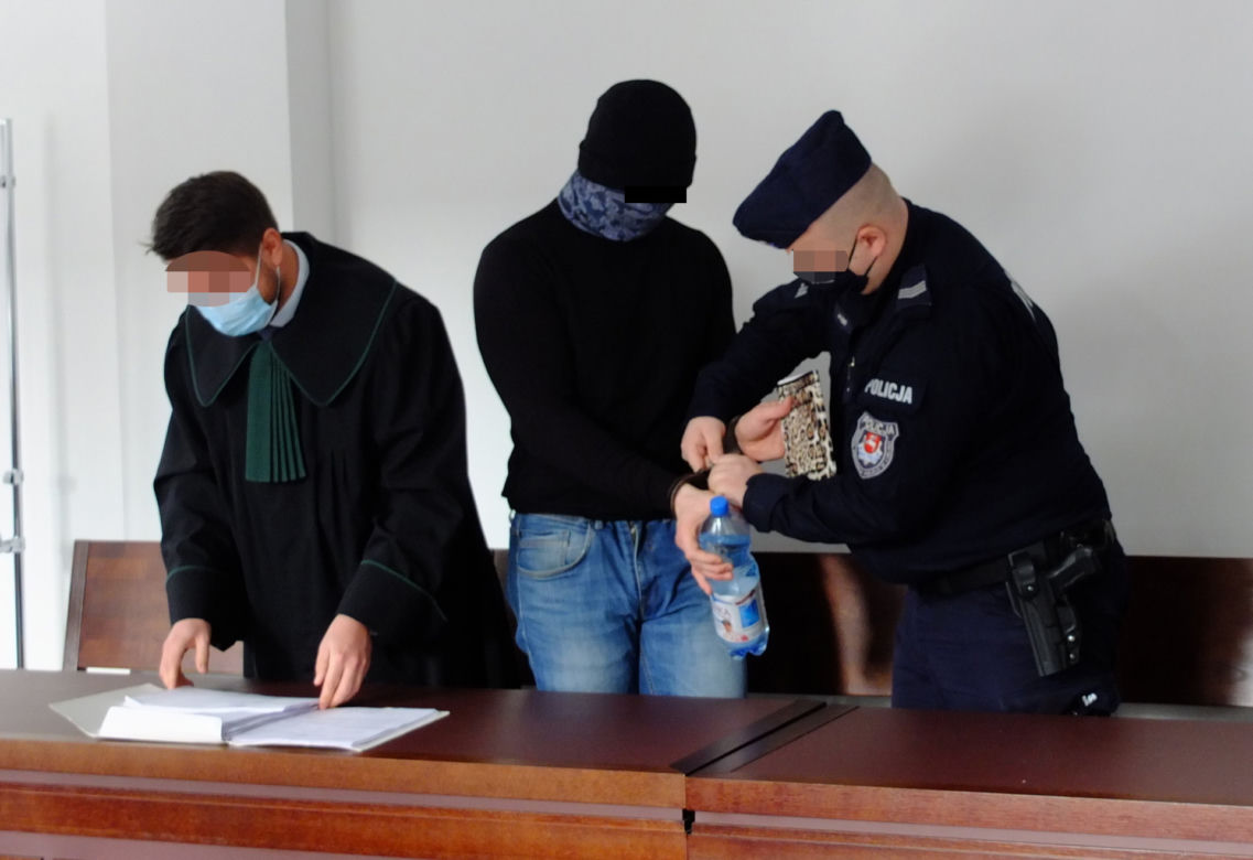 Prawie go zabił! Piotr P. przed sądem odpowie za atak na kierowcę Bolta
