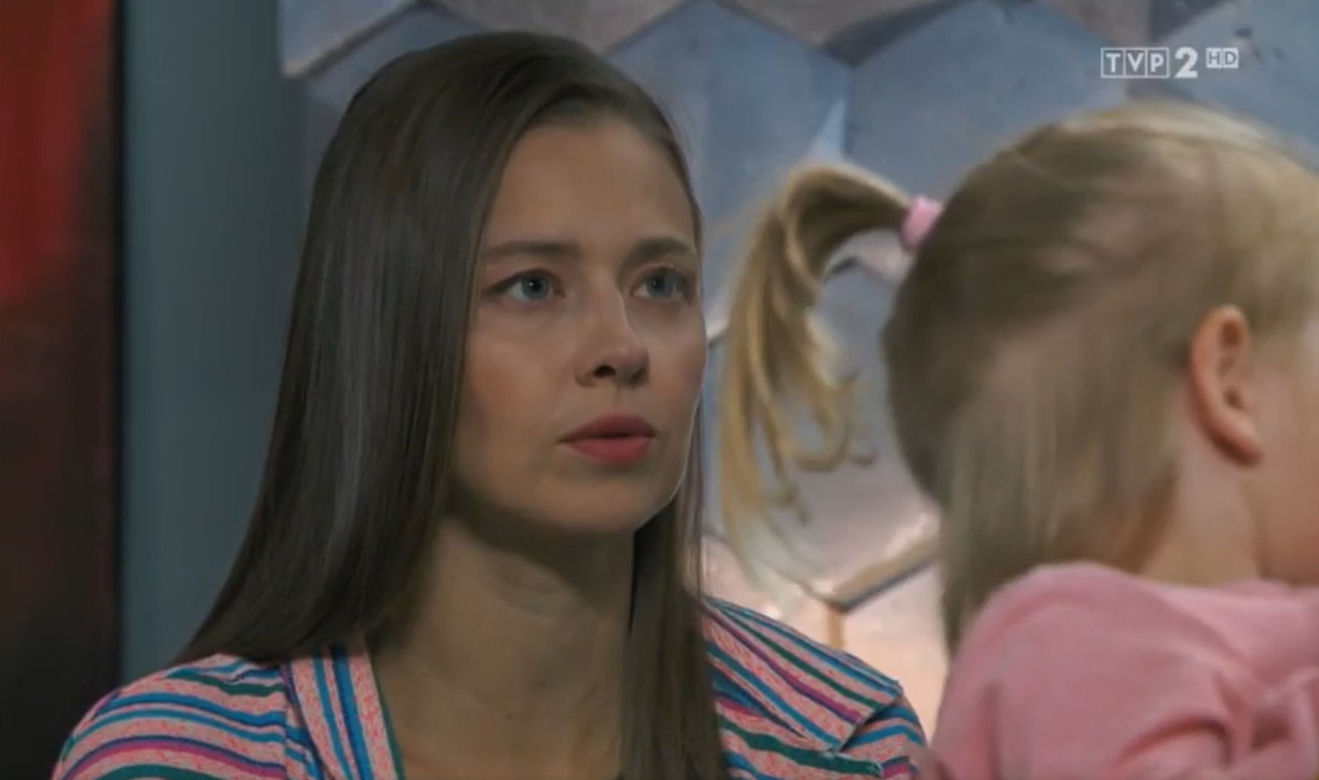 Barwy szczęścia, od. 2586: Gabriela (Marta Juras), Julcia (Julia Staniszewska)