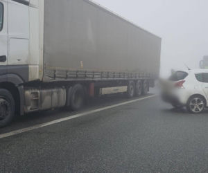 Tragiczny karambol na A4. Gęsta mgła i śmiertelny wypadek