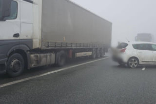Tragiczny karambol na A4. Gęsta mgła i śmiertelny wypadek