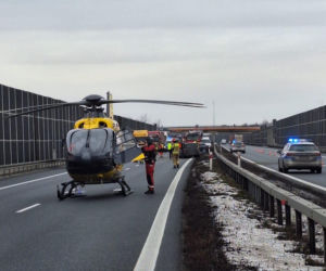 Wypadek na A4 w stronę Tarnowa. Lądował LPR, ogromne korki