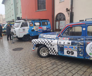 34. finał WOŚP w Krakowie. Legendarne pojazdy ZŁOMBOL na Małym Rynku