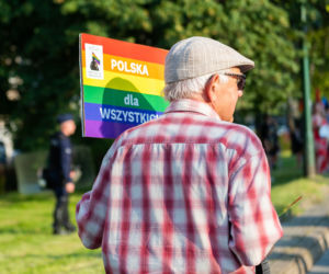Marsz Równości w Krakowie - tłumy na wydarzeniu pod hasłem Zaczerpnąć tchu.