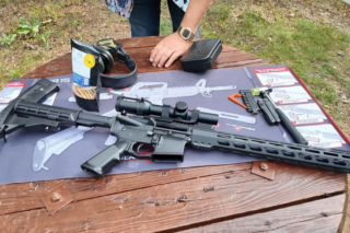 Michał Kwiatkowski testuje ZRO Delta - karabin AR15 w cenie pistoletu. Zaskoczył mnie celnością