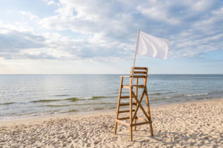 Sinice Dąbki. Czy w Dąbkach można się kąpać 30.07? Flaga, warunki pogodowe
