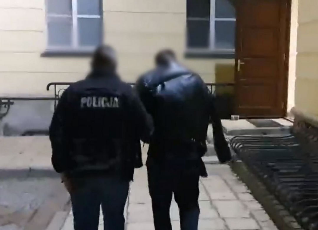 Sensacyjne zatrzymanie na A2. Nagle policjanci wyciągnęli broń