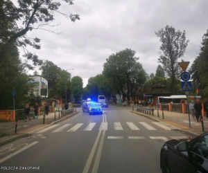 Kobieta potrącona przez kierowcę autobusu. Seniorka nie żyje